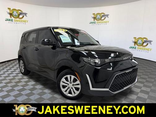 Fusion Black 2023 Kia Soul LX
