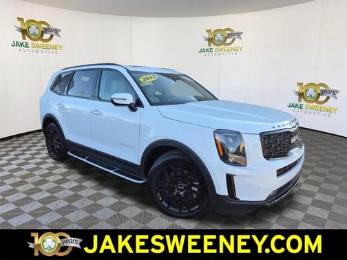 Glacial White Pearl 2022 Kia Telluride SX