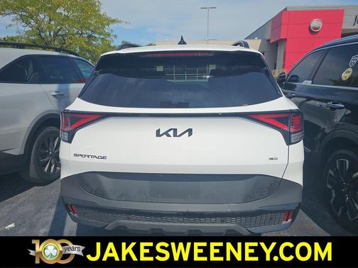 Glacial White Pearl 2025 Kia Sportage X-Line