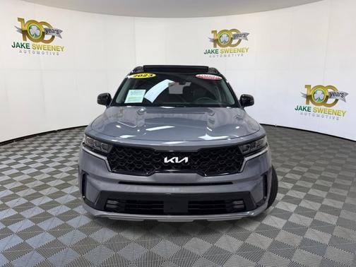 Everlasting Silver 2023 Kia Sorento SX