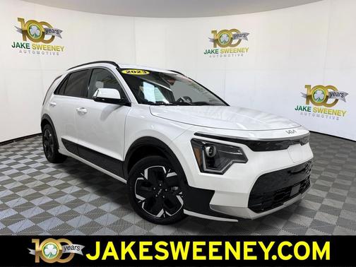 Snow White Pearl 2023 Kia Niro EV Wind