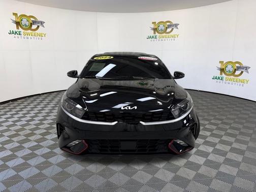 Aurora Black 2024 Kia Forte GT-Line