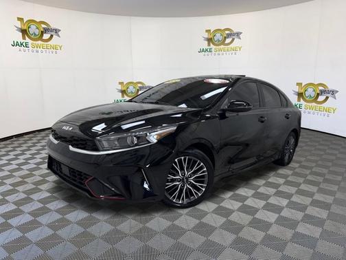 Aurora Black 2024 Kia Forte GT-Line