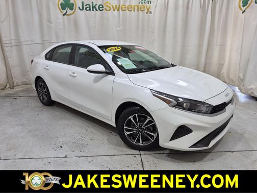 Snow White Pearl 2024 Kia Forte LXS