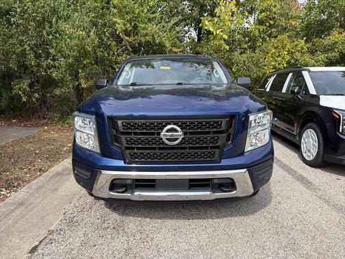 Deep Blue Pearl Metallic 2021 Nissan Titan SV