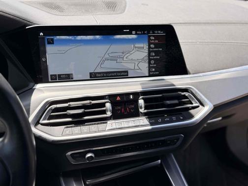 Alpine White 2022 BMW X5 sDrive40i