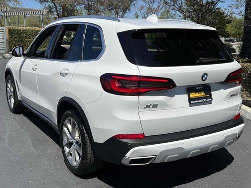 Alpine White 2022 BMW X5 sDrive40i