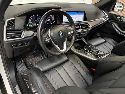 Alpine White 2022 BMW X5 sDrive40i