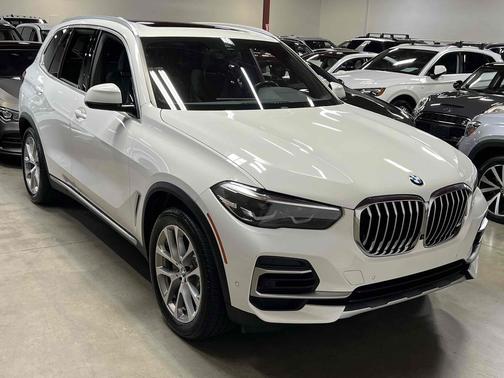 Alpine White 2022 BMW X5 sDrive40i