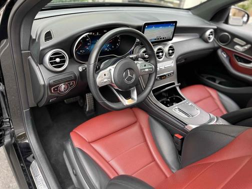 2022 Mercedes-Benz GLC 300 4MATIC