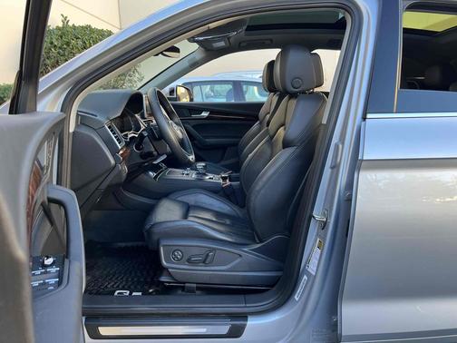 2018 Audi Q5 2.0T Premium Plus