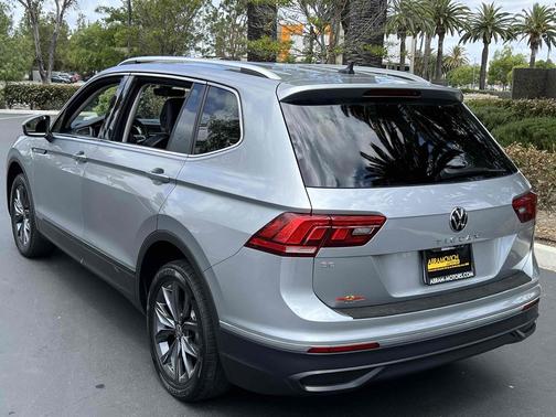 Pyrite Silver Metallic 2023 Volkswagen Tiguan 2.0T SEL