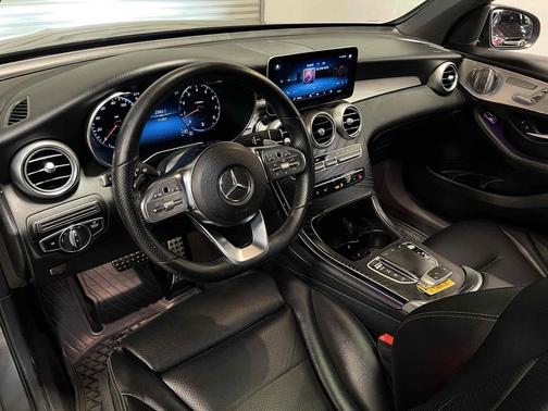 2021 Mercedes-Benz GLC 300 Base