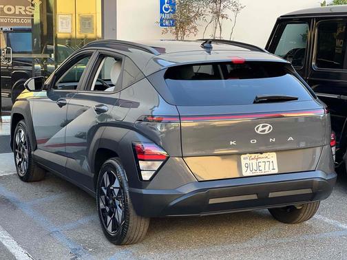 2024 Hyundai KONA SEL
