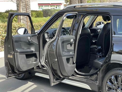 2017 MINI Countryman Cooper