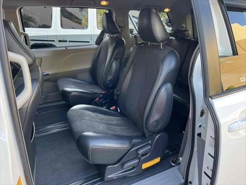 2012 Toyota Sienna LE