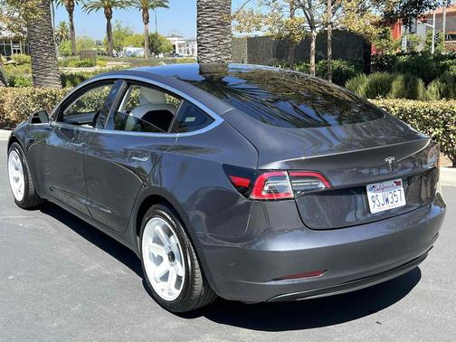 2018 Tesla Model 3 Mid Range