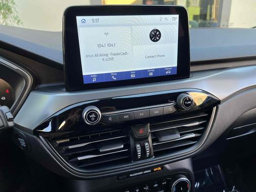 Oxford White 2024 Ford Escape Active