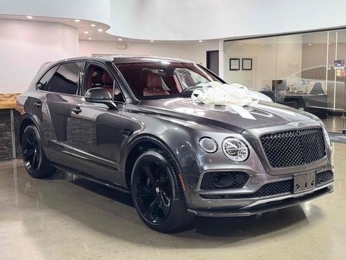 Cypress Metallic 2018 Bentley Bentayga W12 Signature