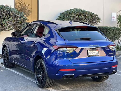 2021 Maserati Levante Base