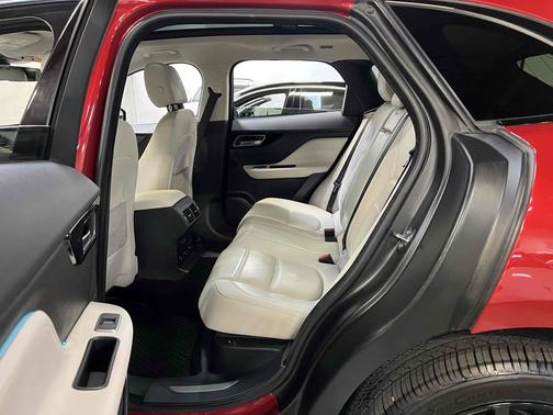 2019 Jaguar F-PACE 25t Prestige