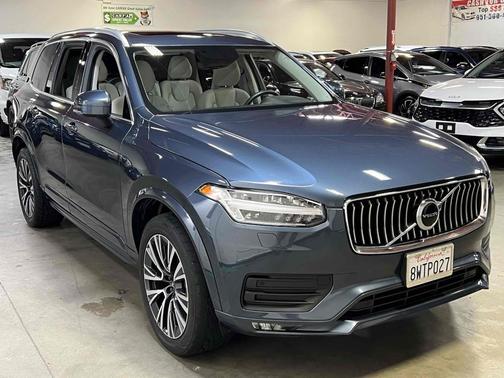Denim Blue Metallic 2021 Volvo XC90 T5 Momentum