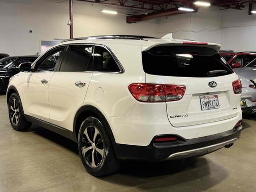 2017 Kia Sorento EX