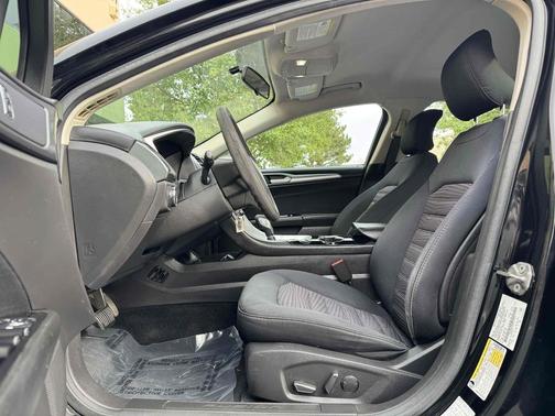 Shadow Black 2016 Ford Fusion SE