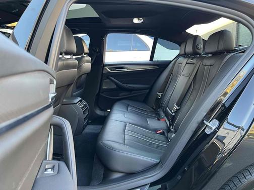 2019 BMW 530e iPerformance