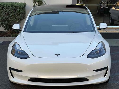 2022 Tesla Model 3 Standard Range