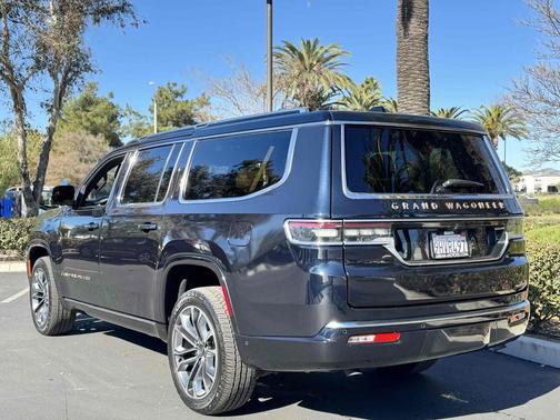 2023 Jeep Grand Wagoneer L Series III 4x4