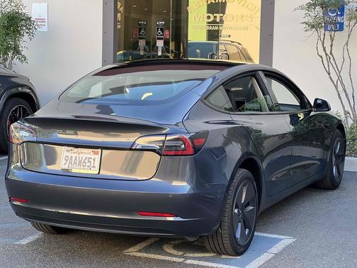 2022 Tesla Model 3 Standard Range