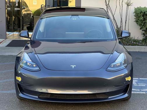 2022 Tesla Model 3 Standard Range