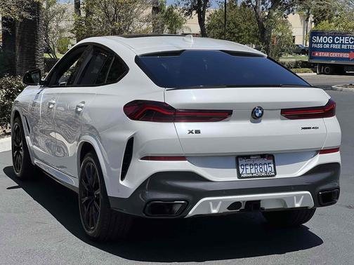Mineral White Metallic 2021 BMW X6 xDrive40i