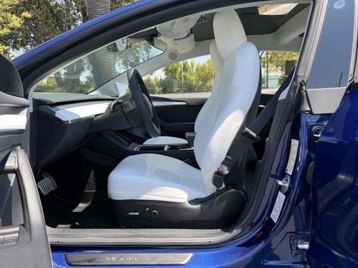 2022 Tesla Model 3 Performance