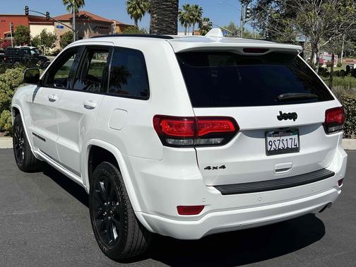 2021 Jeep Grand Cherokee Laredo
