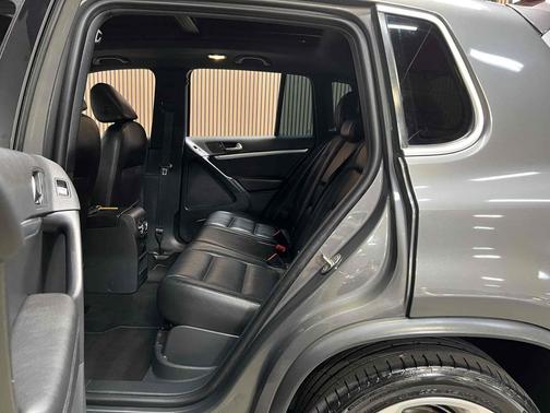Pepper Gray Metallic 2014 Volkswagen Tiguan S