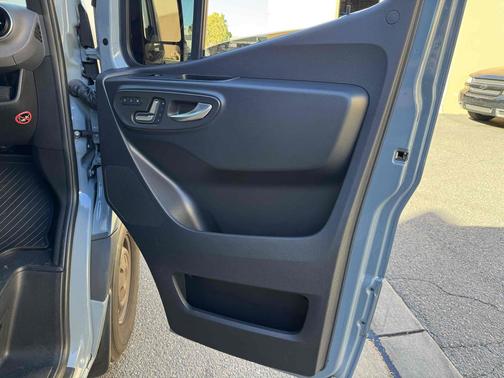 2023 Mercedes-Benz Sprinter 2500 Standard Roof