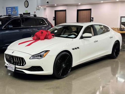 Bianco 2018 Maserati Quattroporte S