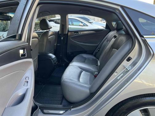 Silver Frost Metallic 2013 Hyundai SONATA Hybrid Limited