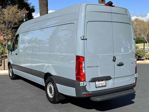 2024 Mercedes-Benz Sprinter 2500 High Roof