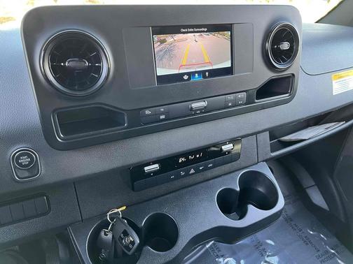 2024 Mercedes-Benz Sprinter 2500 High Roof