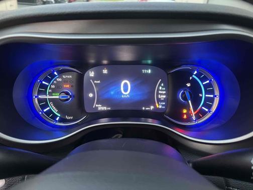 2022 Chrysler Pacifica Hybrid Touring L
