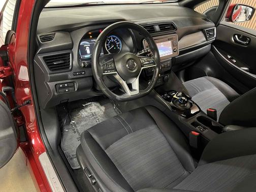 Scarlet Ember 2018 Nissan Leaf SV