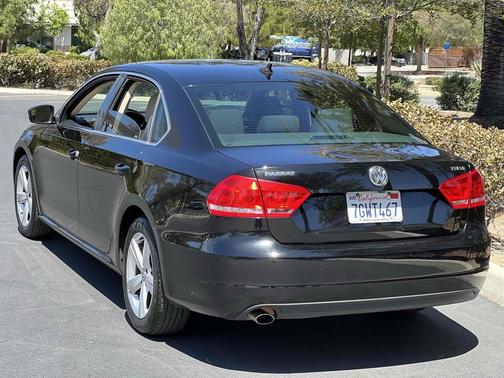 Black 2014 Volkswagen Passat 1.8T Auto SE
