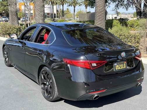 2019 Alfa Romeo Giulia Base