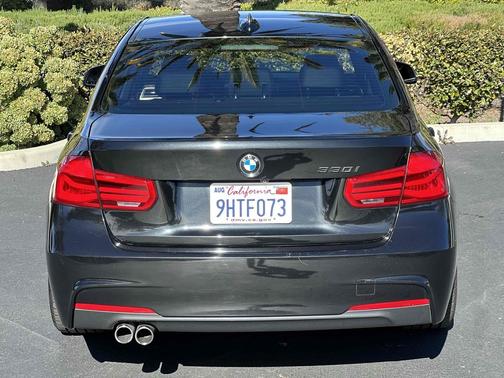 2018 BMW 330 330i