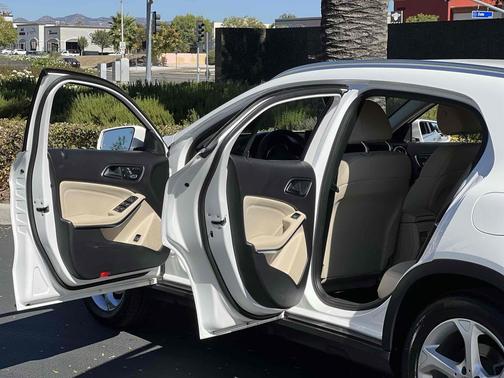2019 Mercedes-Benz GLA 250 Base