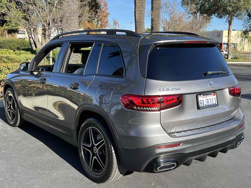 2021 Mercedes-Benz GLB 250 4MATIC