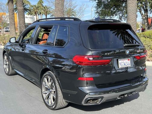 2020 BMW X7 M50i
